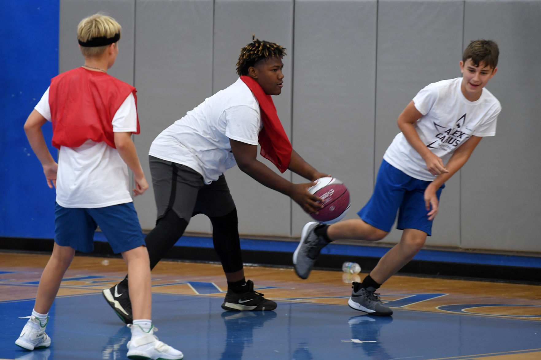 Alex Caruso basketball camp